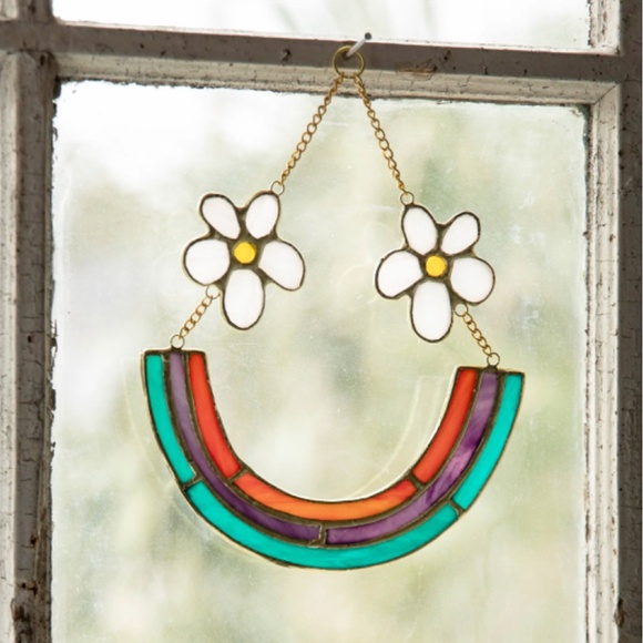 Natural Life - Stained Glass Window Hanging - Daisy Rainbow Smiley Face - Picture 1 of 5